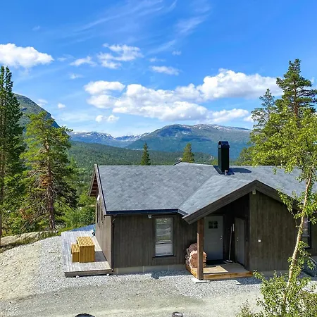 Holiday home 4 Bedroom Amazing In *