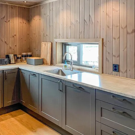 4 Bedroom Amazing In Bjorli